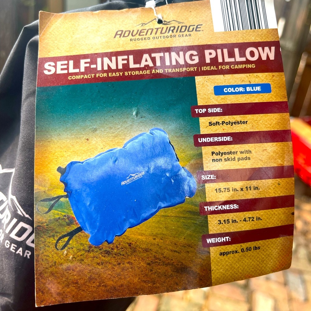 Self-inflating Travel pillow